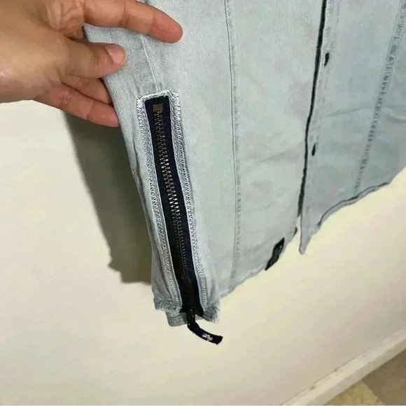 LRG Wovens Men’s Faded Denim button down | size Large - Picture 5 of 6